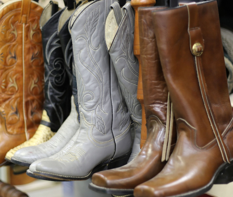 Clothes/cowboy boots.jpg